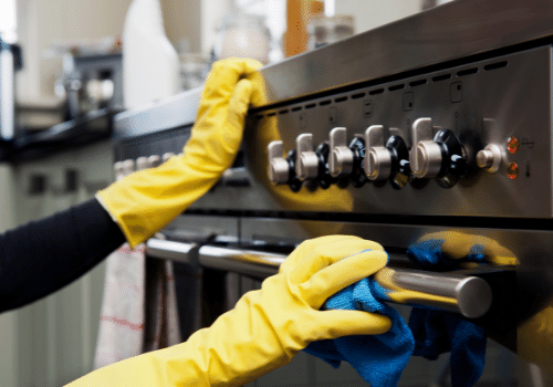 Keep Your Oven Clean to Prevent Grease Fires Image